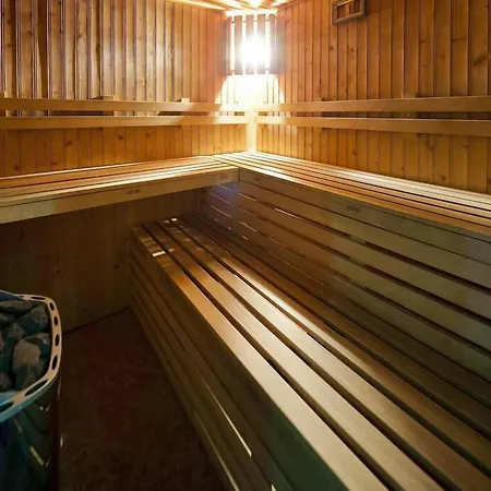 Konukevi Wellness Rosnicka 3*