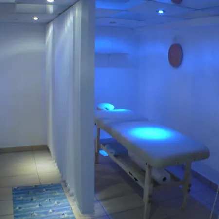 Konukevi Wellness Rosnicka 3*